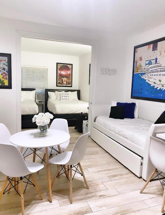 2 Bedroom Ocean Drive Newly Renovated ไมอามีบีช ภายนอก รูปภาพ