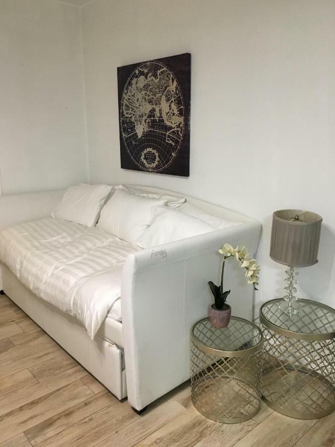 2 Bedroom Ocean Drive Newly Renovated ไมอามีบีช ภายนอก รูปภาพ