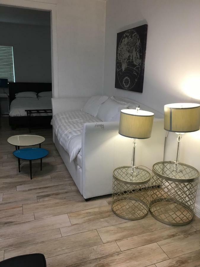 2 Bedroom Ocean Drive Newly Renovated ไมอามีบีช ภายนอก รูปภาพ