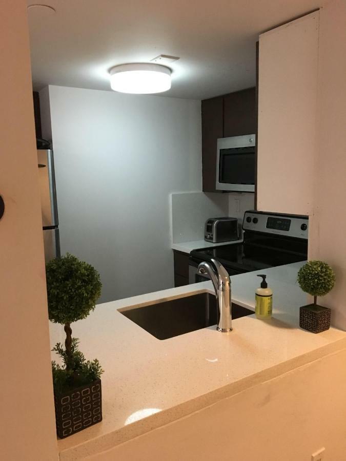 2 Bedroom Ocean Drive Newly Renovated ไมอามีบีช ภายนอก รูปภาพ